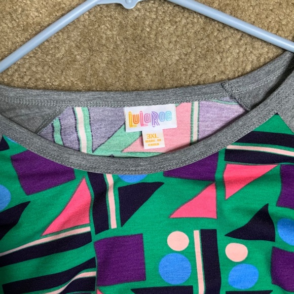 LulaRoe Tops - Picture 13 of 15
